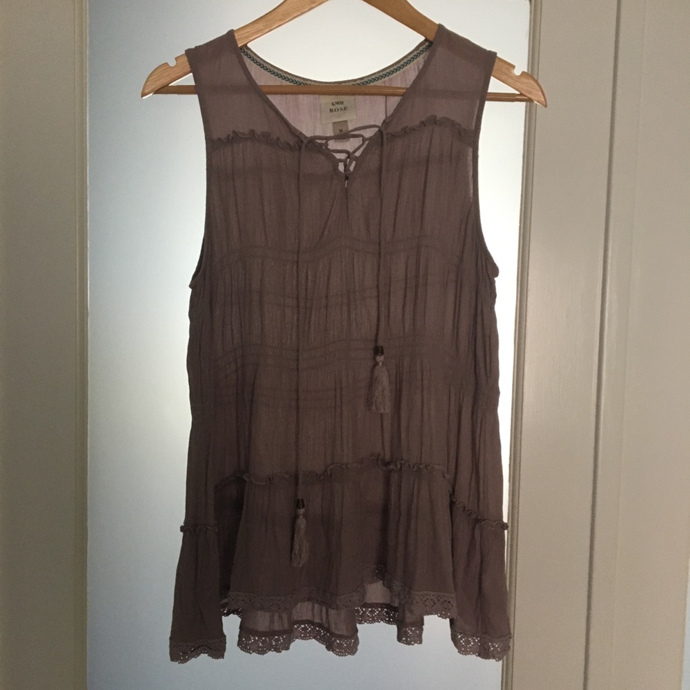 🌿2/$16 Flowy sleeveless blouse